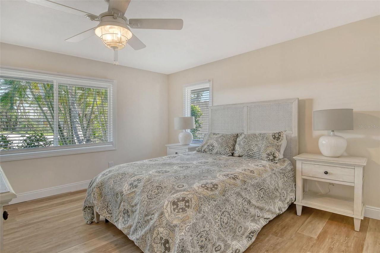 4852 Featherbed Lane, Sarasota, FL 34242 Photo