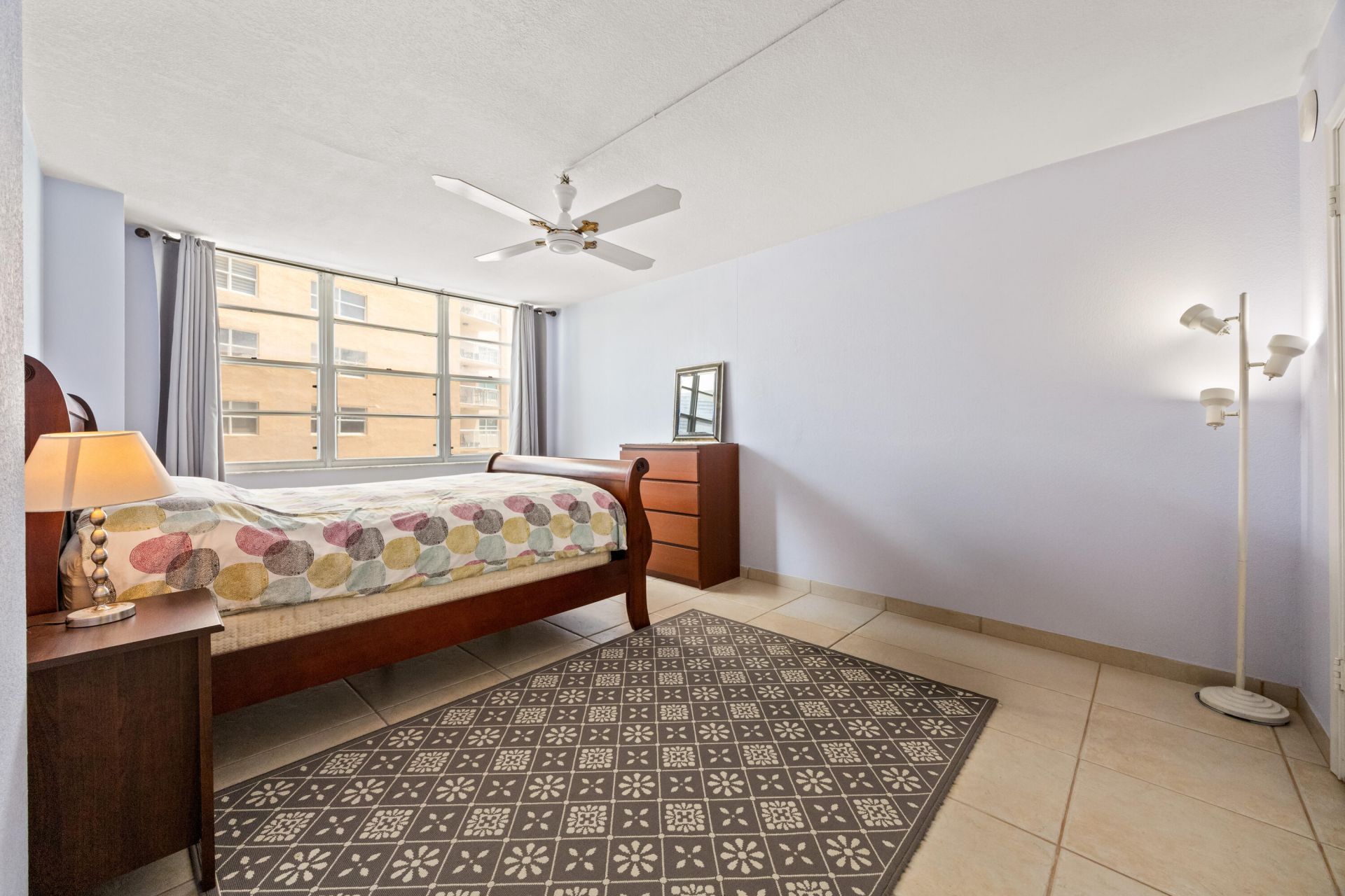 137 Golden Isles Drive, Unit 501, Hallandale Beach, FL 33009 Photo