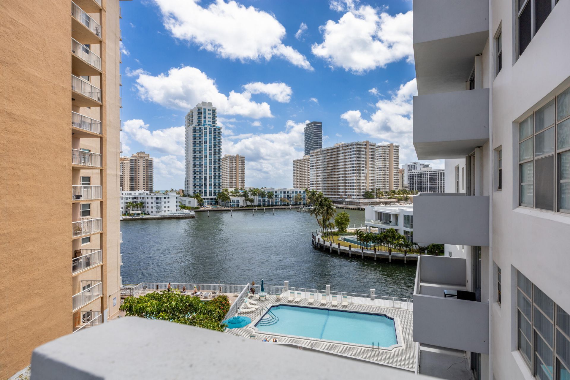 137 Golden Isles Drive, Unit 501, Hallandale Beach, FL 33009 Photo