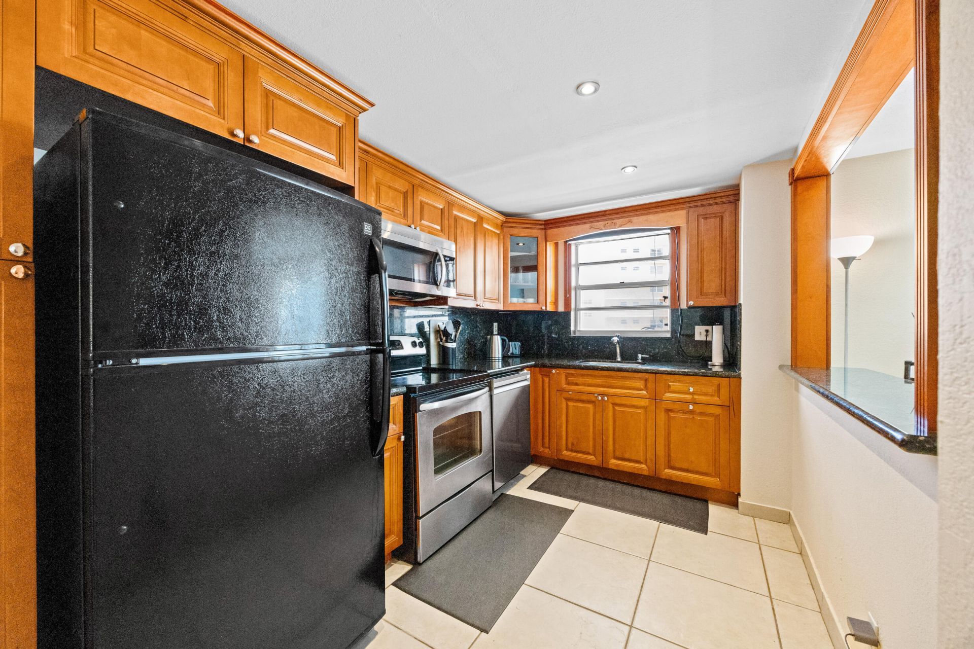 137 Golden Isles Drive, Unit 501, Hallandale Beach, FL 33009 Photo
