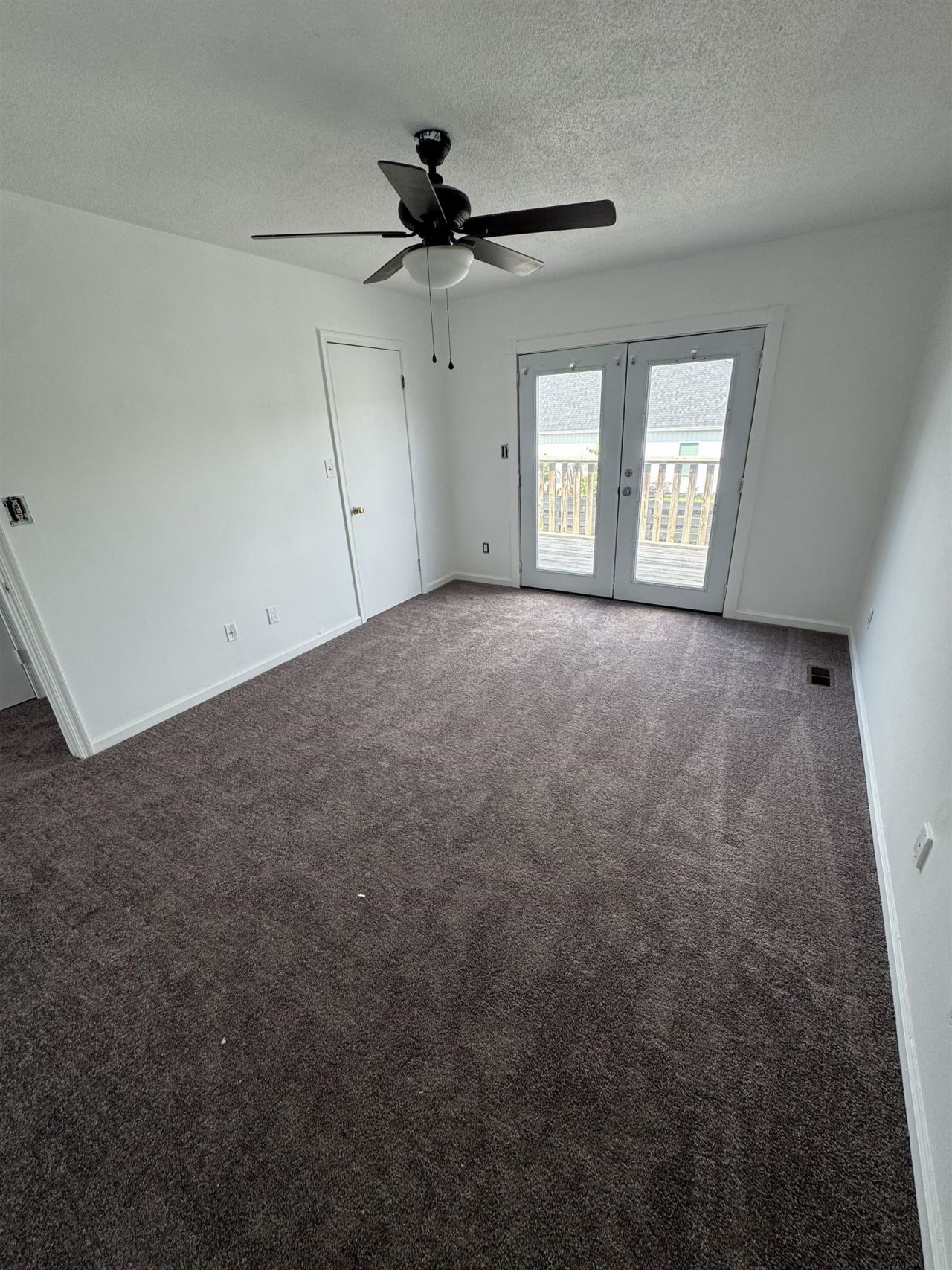 1411 Turkey Ridge Rd. Photo 14