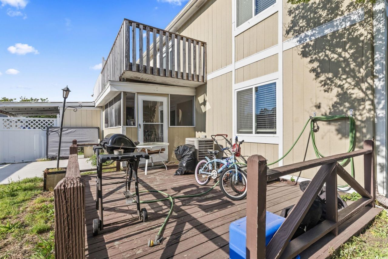 1411 Turkey Ridge Rd. Photo 17