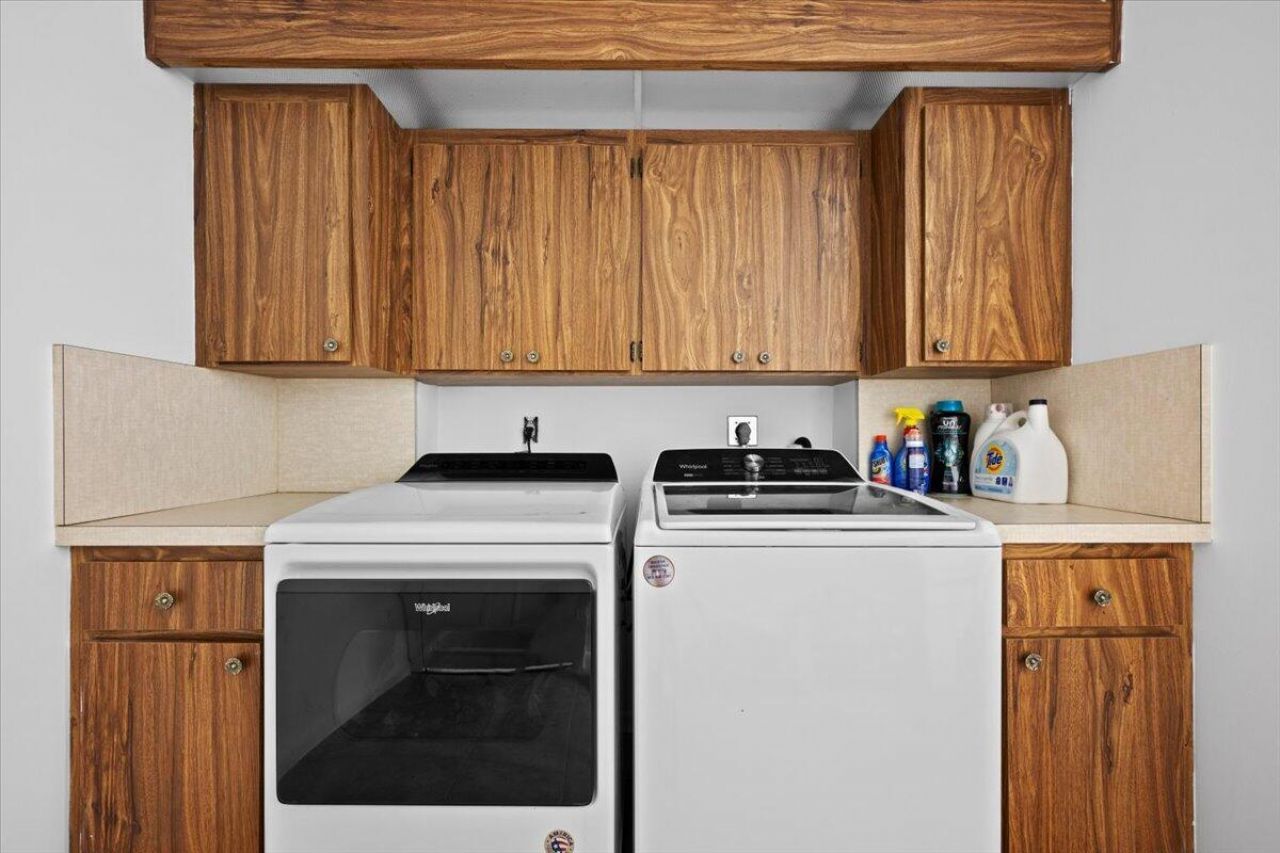 3526 Whitehall Drive, Unit 106, West Palm Beach, FL 33401 Photo