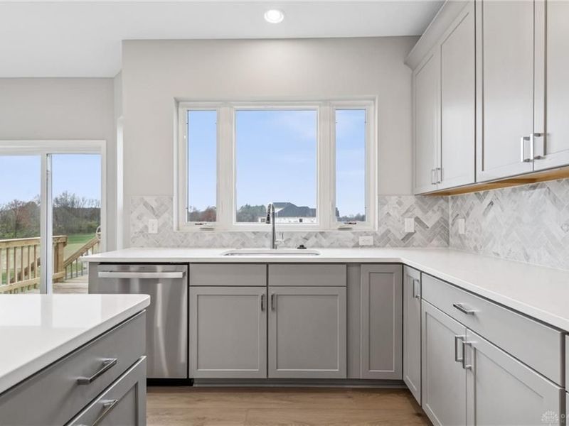 9061 Sorrento Place, Unit 018, Washington Township, OH 45458 Photo 11