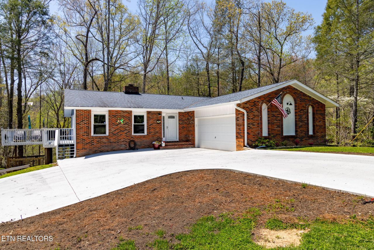 532 Bruce Rd Gatlinburg, TN 37738