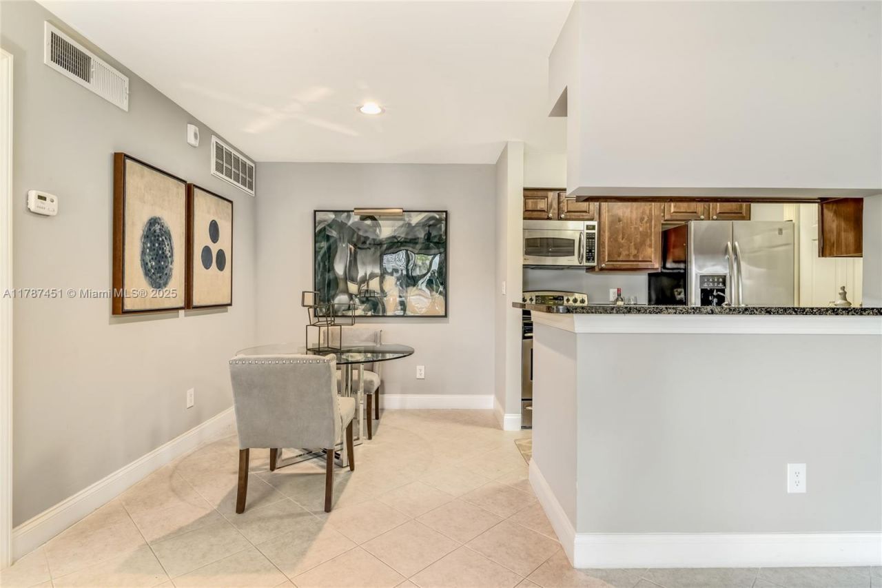 6503 N Military Trl, Unit Cyprus, Boca Raton, FL 33496 Photo