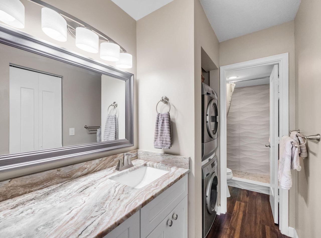 336 Golfview Road, Unit 406, North Palm Beach, FL 33408 Photo