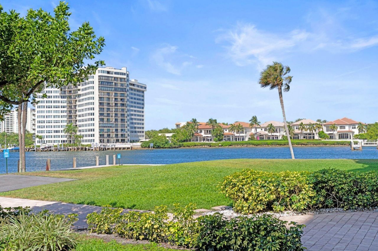 899 Jeffery Street, Unit 112, Boca Raton, FL 33487 Photo