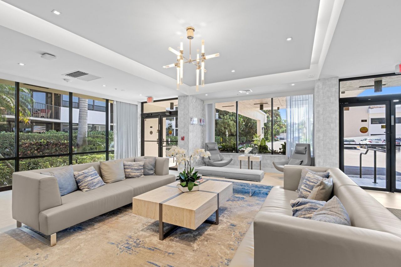 899 Jeffery Street, Unit 112, Boca Raton, FL 33487 Photo