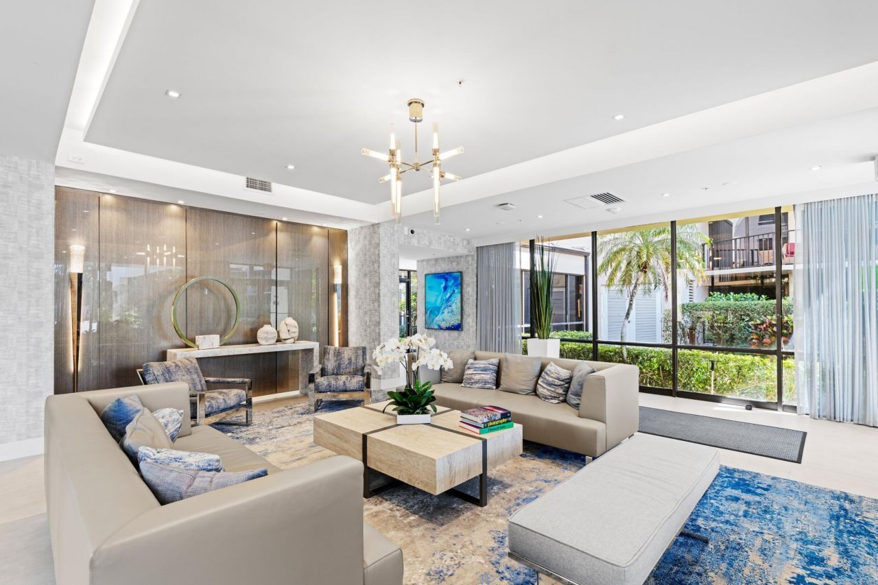 899 Jeffery Street, Unit 112, Boca Raton, FL 33487 Photo