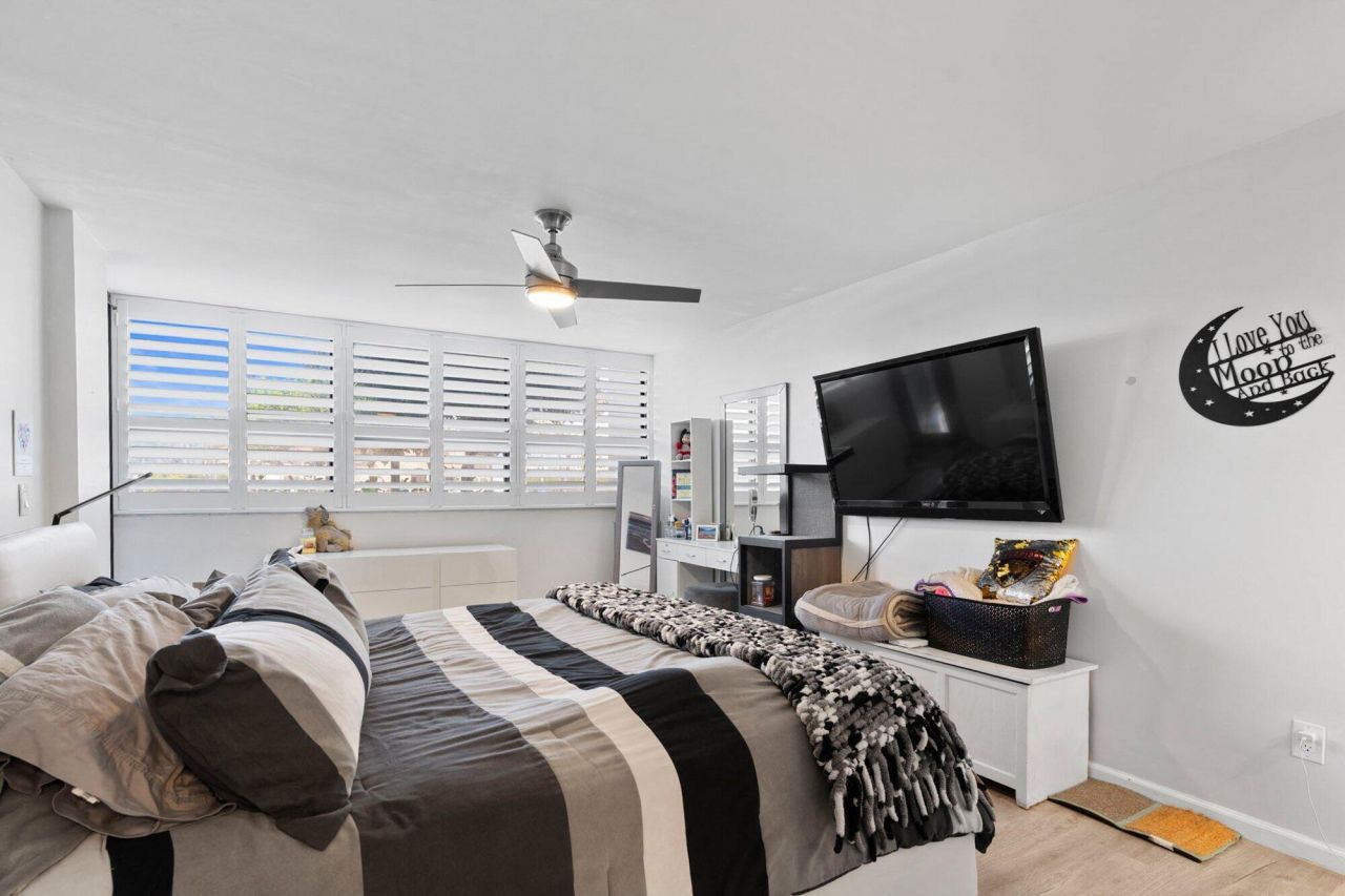 899 Jeffery Street, Unit 112, Boca Raton, FL 33487 Photo