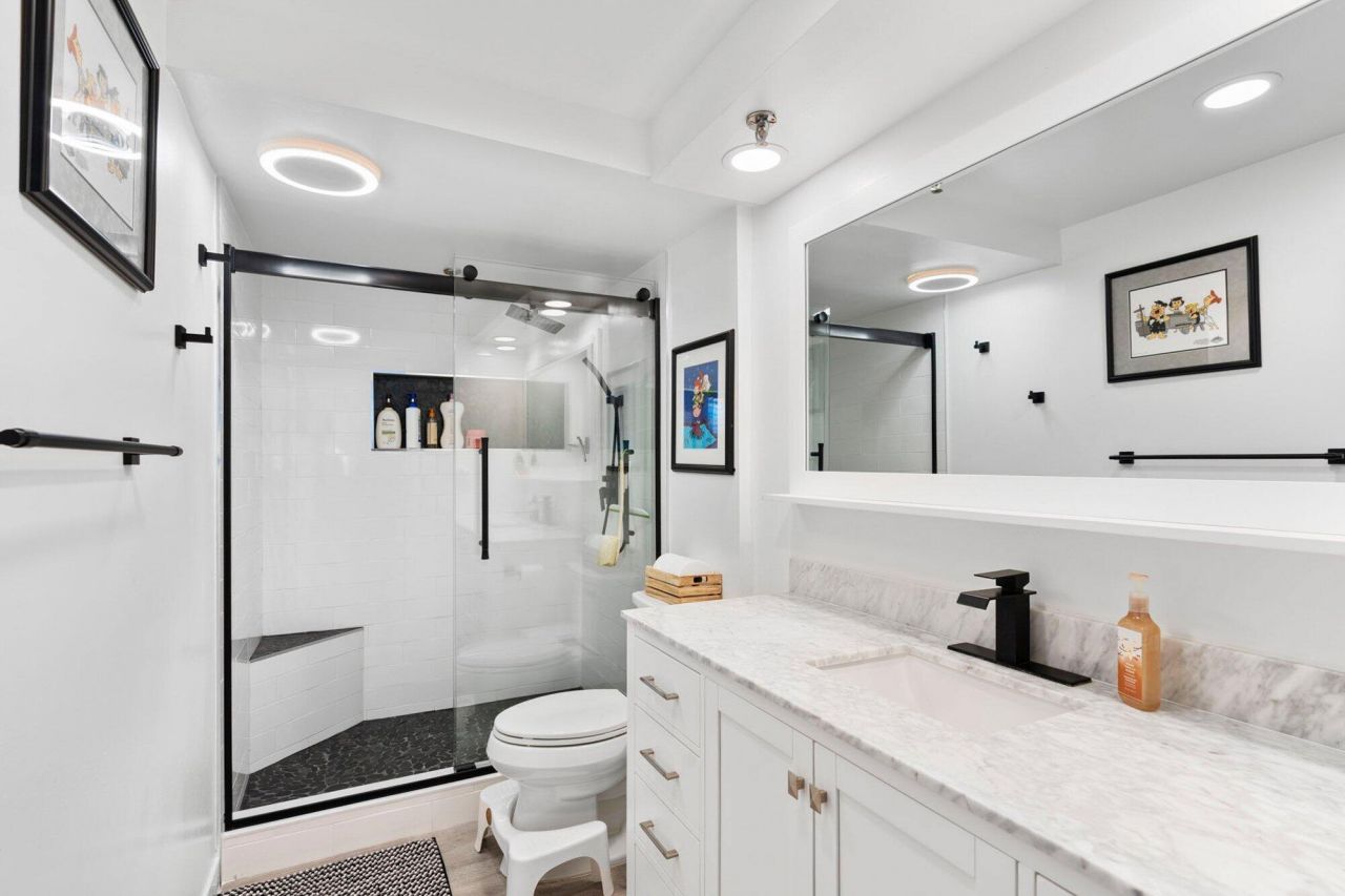 899 Jeffery Street, Unit 112, Boca Raton, FL 33487 Photo