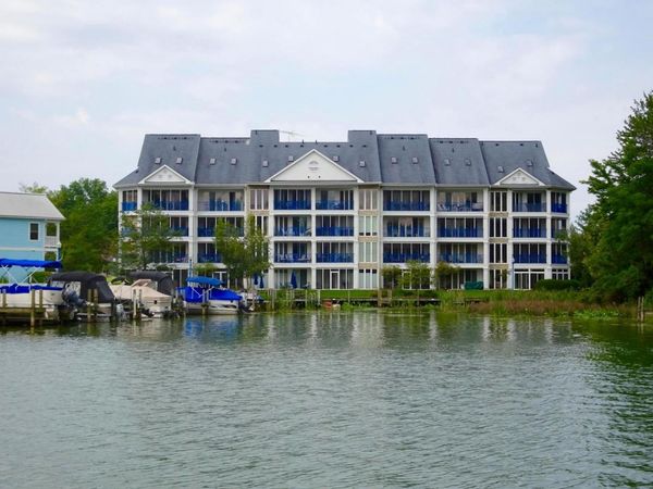 4401 Hunts Landing Road, Unit 204, Hebron, OH 43025