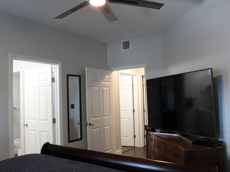 4401 Hunts Landing Road, Unit 204, Hebron, OH 43025 Photo 11