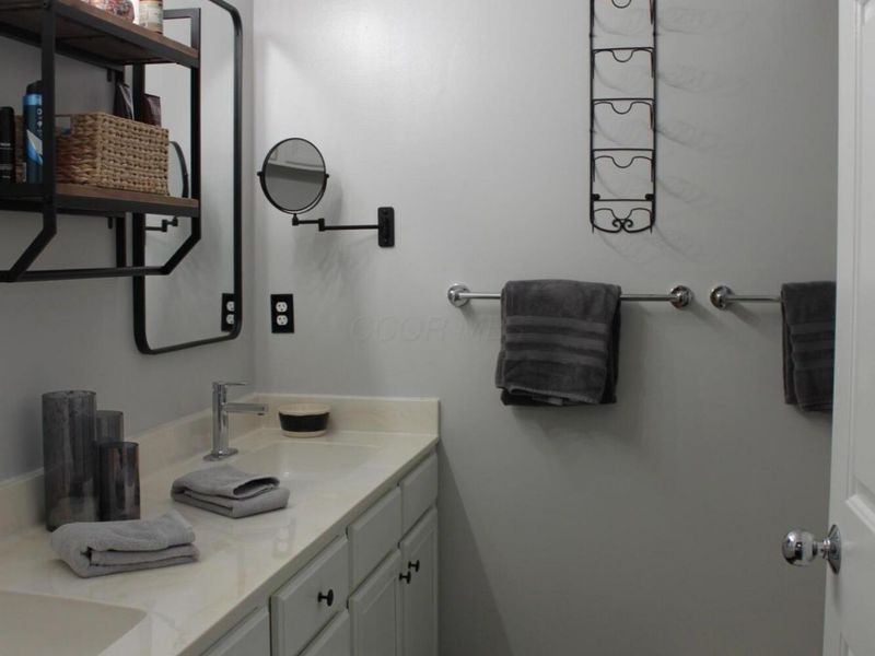 4401 Hunts Landing Road, Unit 204, Hebron, OH 43025 Photo 12