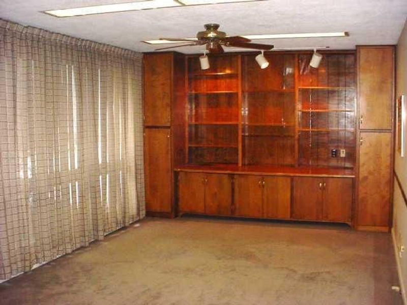 3377 W Broad Street, Columbus, OH 43204 Photo 2
