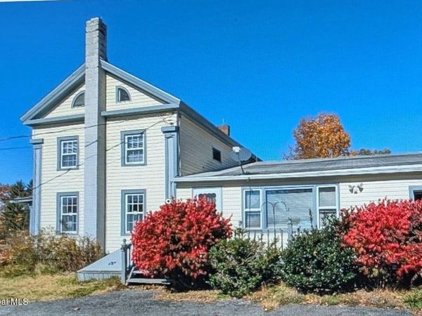 230 S Road, Averill Park, NY 12018