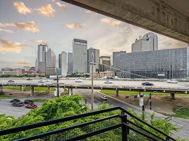 2502 Live Oak Street, Unit 332, Dallas, TX 75204