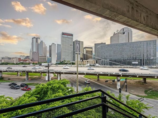2502 Live Oak Street, Unit 332, Dallas, TX 75204