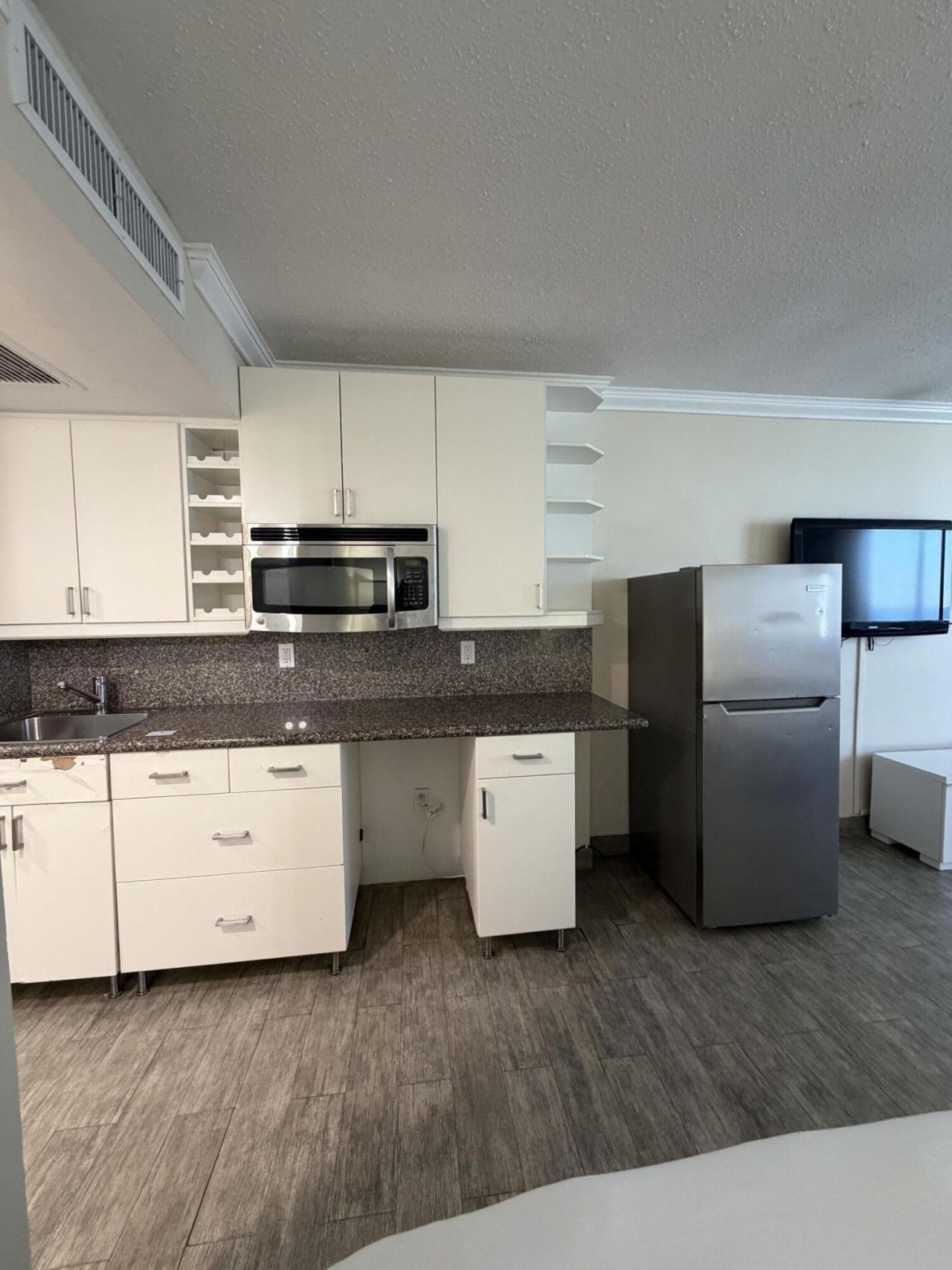 19201 Collins Avenue, Sunny Isles Beach, FL 33160 Photo