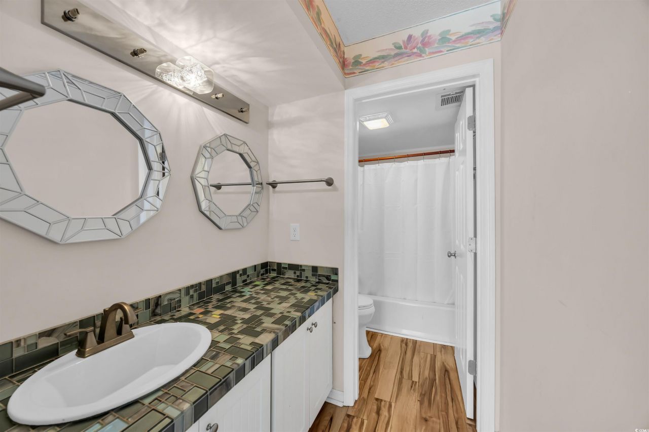 4601 N Ocean Blvd. Photo 16