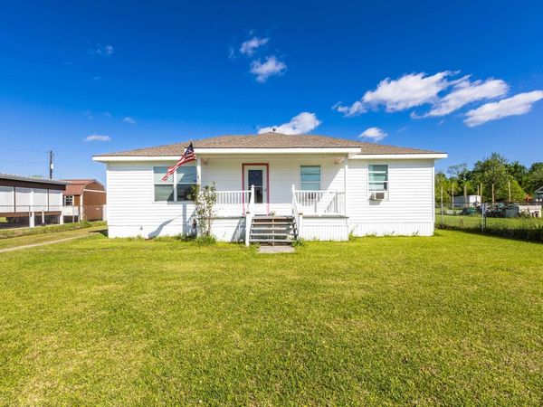 3811 Grand Caillou Road, Houma, LA 70363