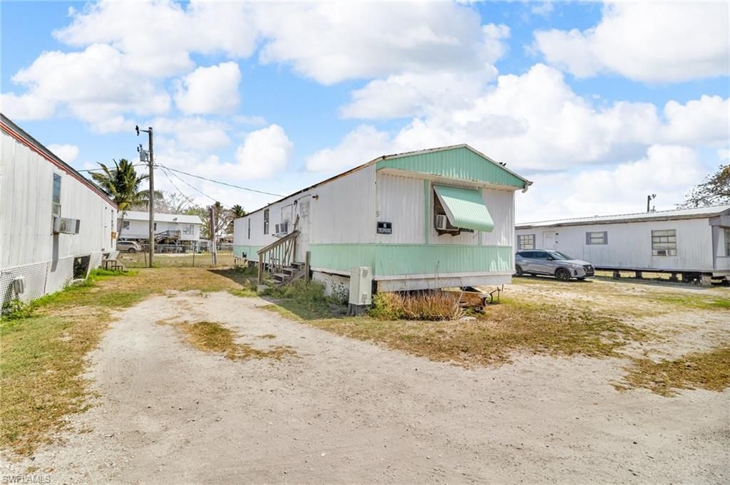 1165 Rewis Dr, Chokoloskee, FL 34138 Photo