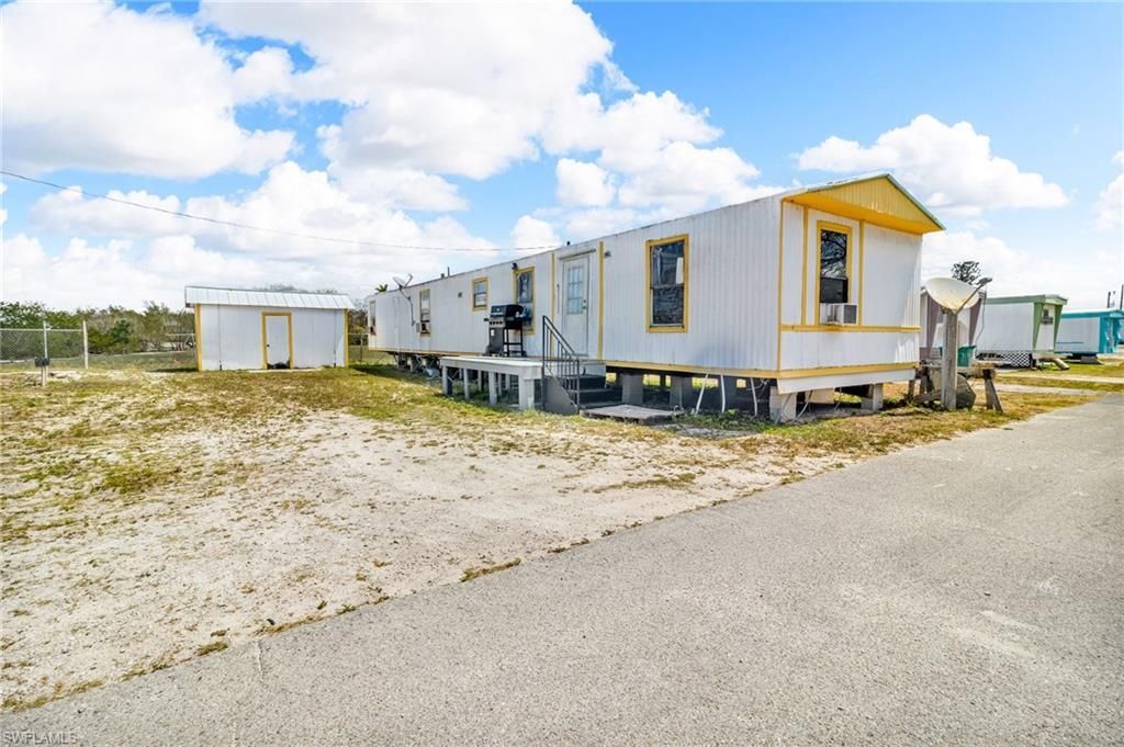 1165 Rewis Dr, Chokoloskee, FL 34138 Photo