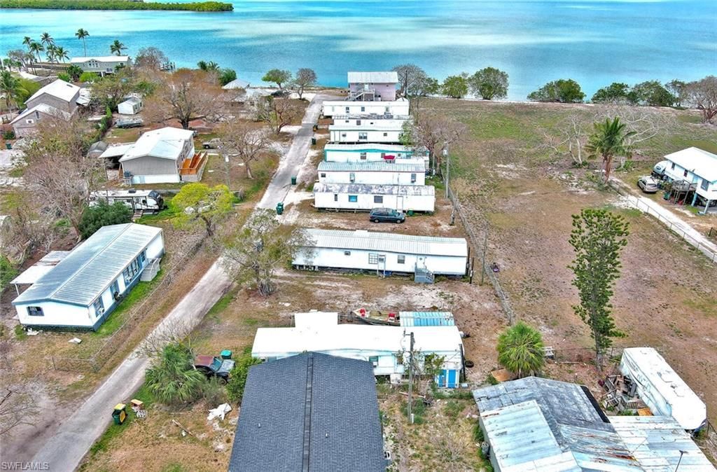 1165 Rewis Dr, Chokoloskee, FL 34138 Photo