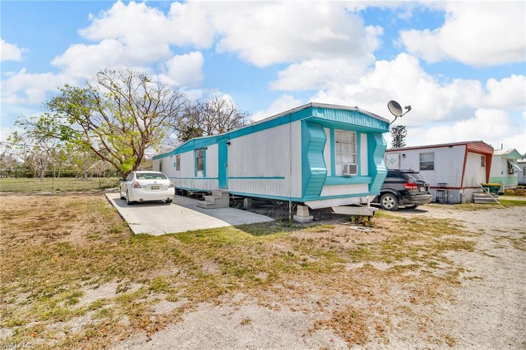 1165 Rewis Dr, Chokoloskee, FL 34138 Photo