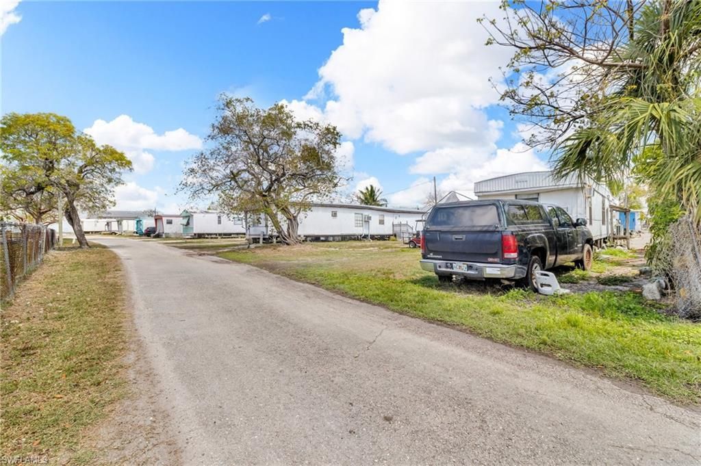 1165 Rewis Dr, Chokoloskee, FL 34138 Photo