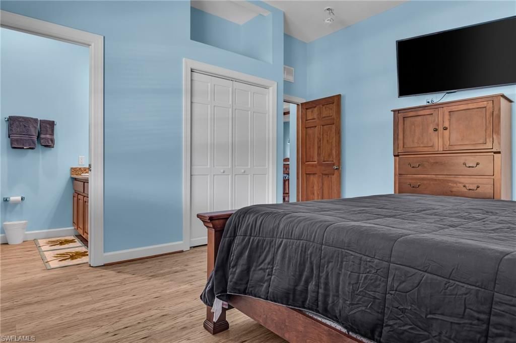 305 Storter Ave N, Unit 5, Everglades City, FL 34139 Photo