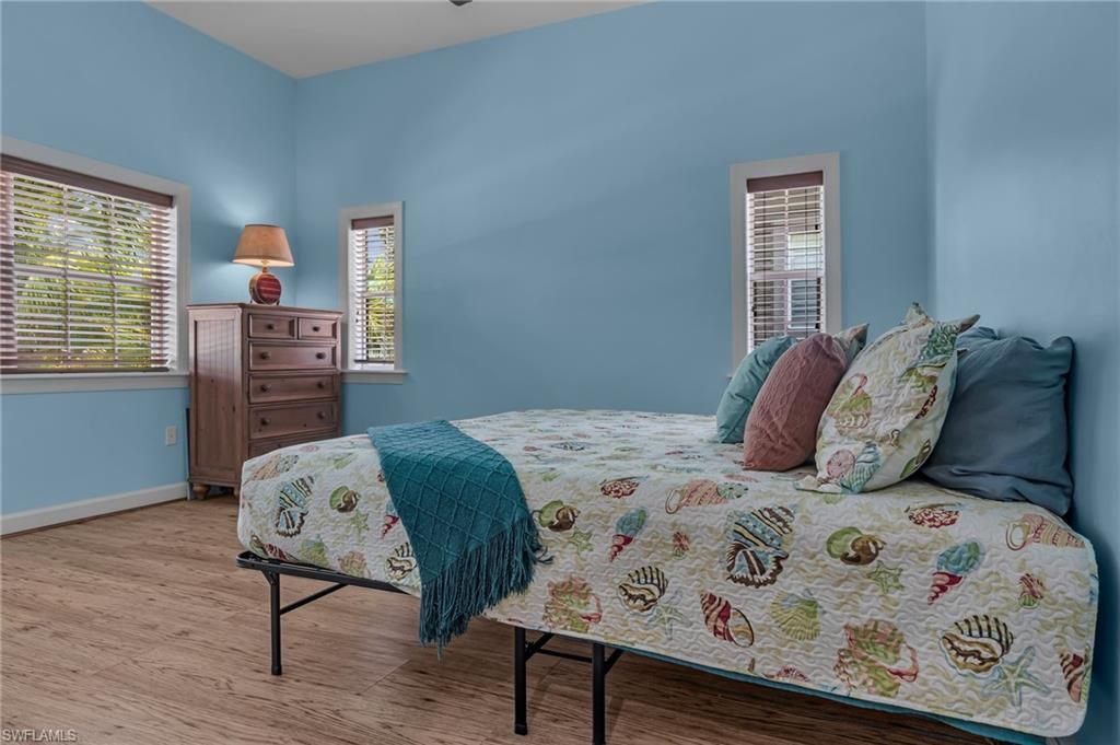 305 Storter Ave N, Unit 5, Everglades City, FL 34139 Photo