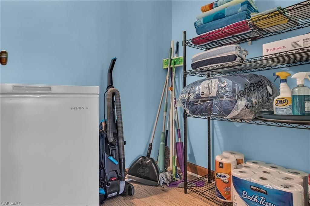 305 Storter Ave N, Unit 5, Everglades City, FL 34139 Photo