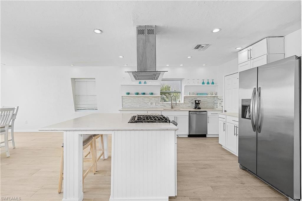 3128 Stringfellow Rd, Saint James City, FL 33956 Photo