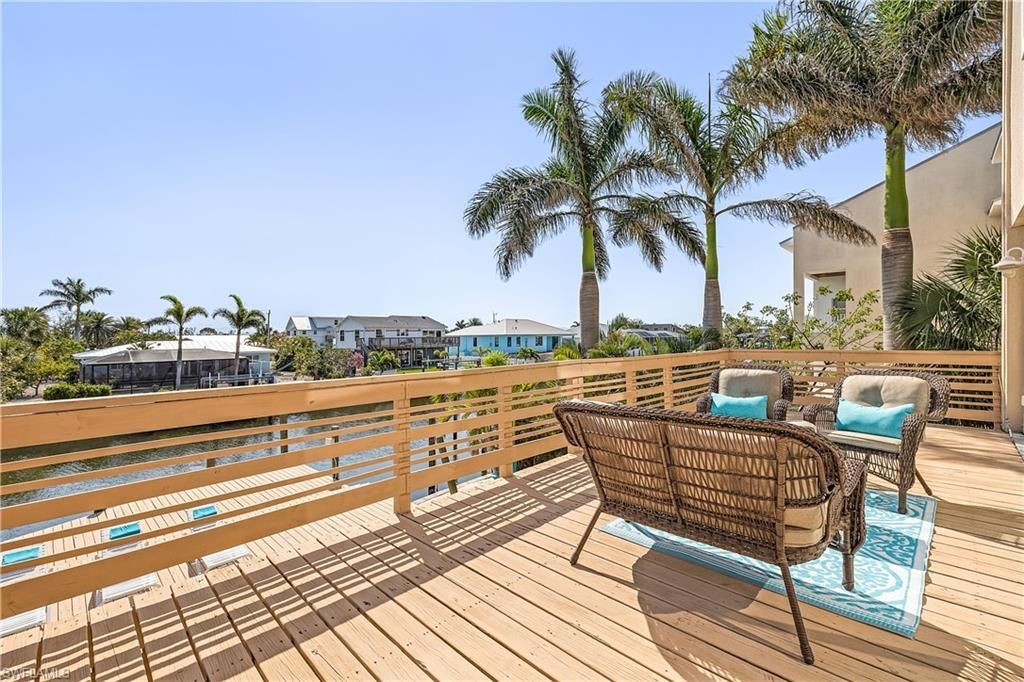 3128 Stringfellow Rd, Saint James City, FL 33956 Photo