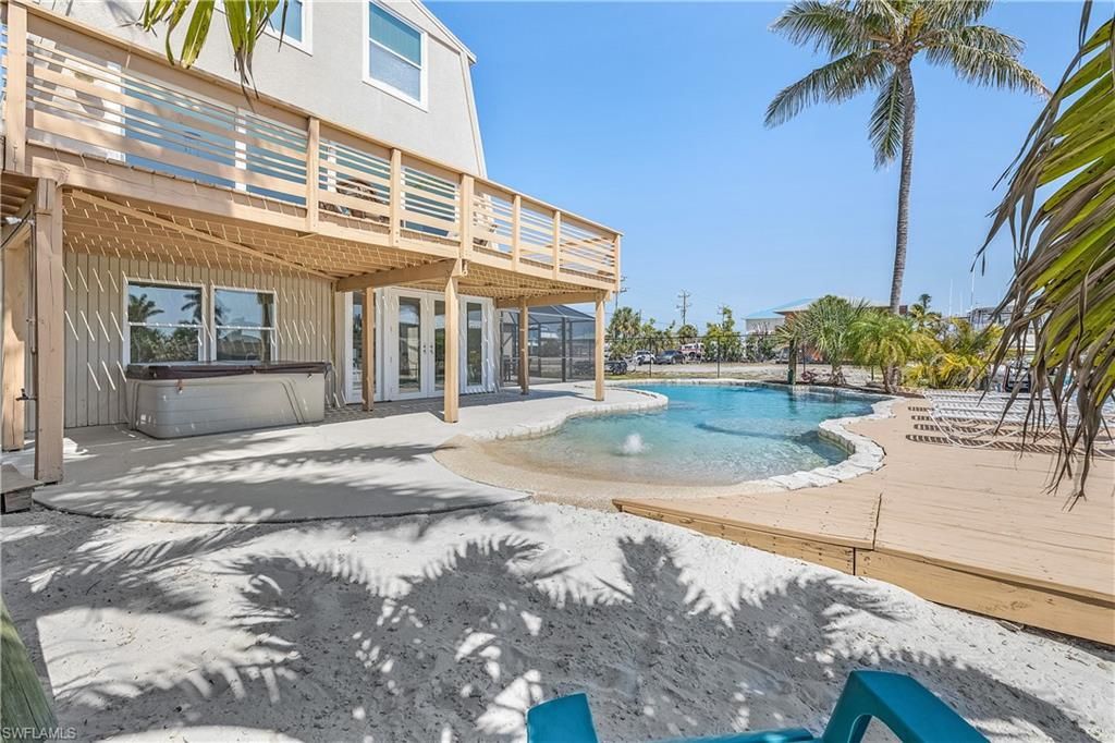 3128 Stringfellow Rd, Saint James City, FL 33956 Photo