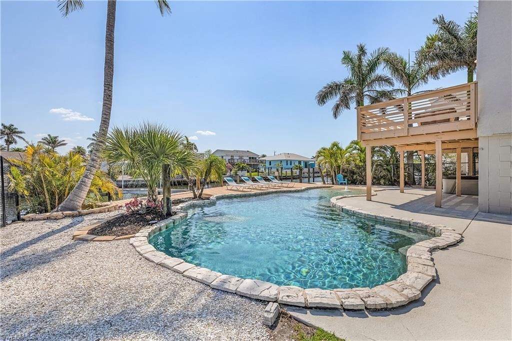 3128 Stringfellow Rd, Saint James City, FL 33956 Photo