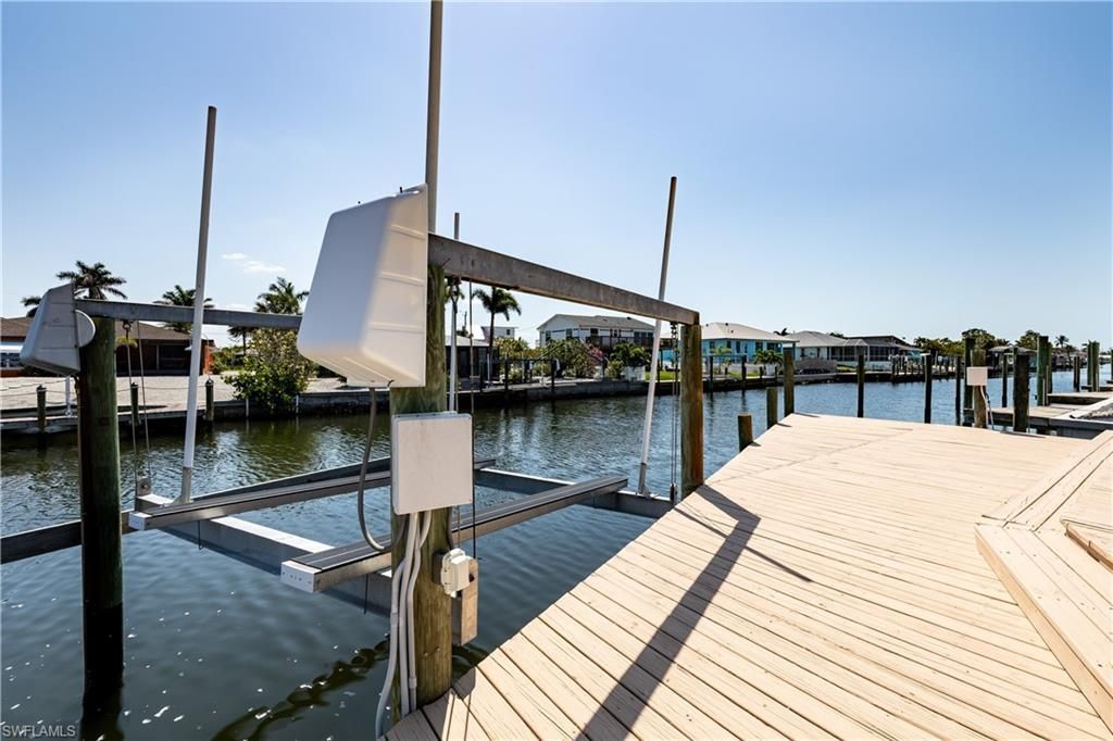 3128 Stringfellow Rd, Saint James City, FL 33956 Photo