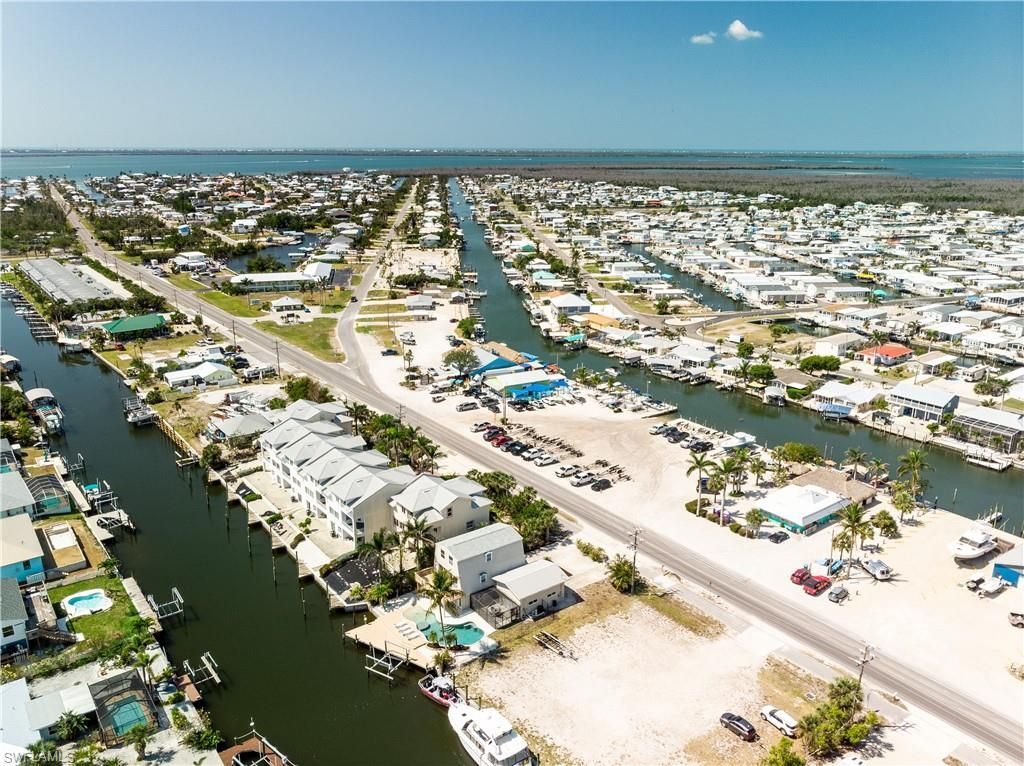 3128 Stringfellow Rd, Saint James City, FL 33956 Photo