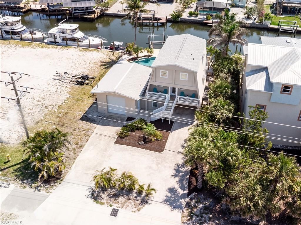 3128 Stringfellow Rd, Saint James City, FL 33956 Photo