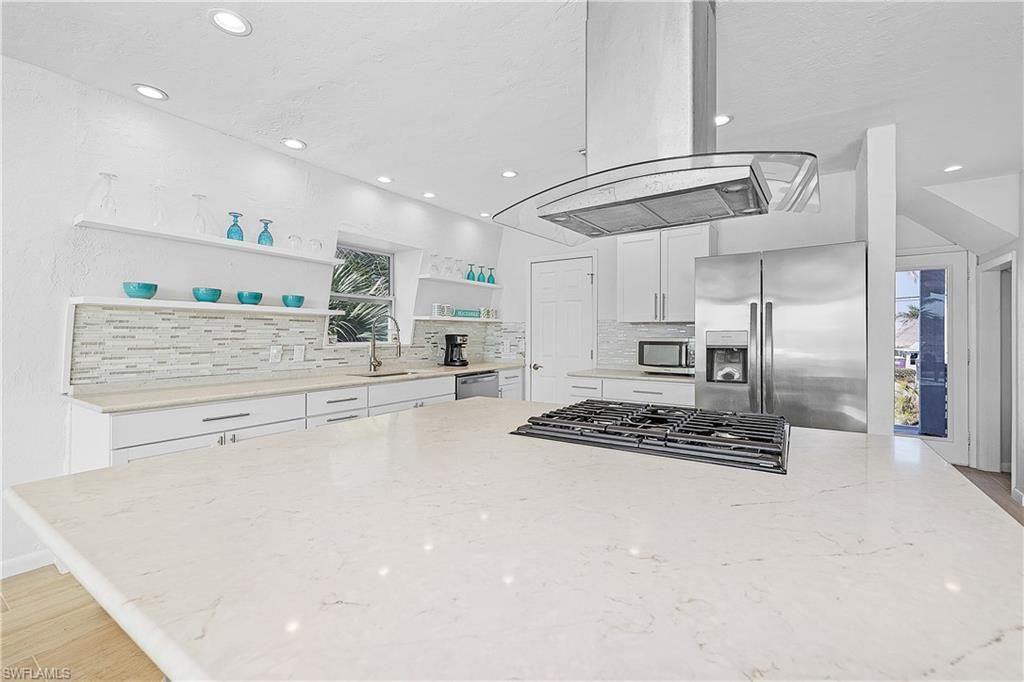 3128 Stringfellow Rd, Saint James City, FL 33956 Photo