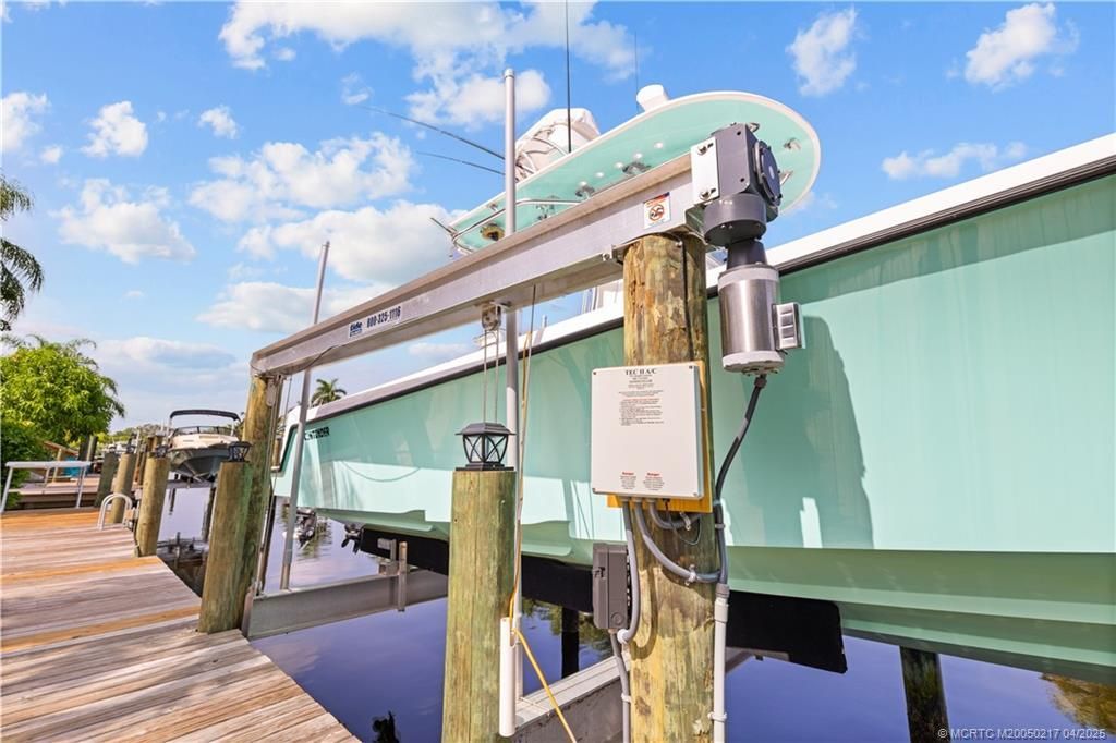 1359 SW Dyer Point Road, Palm City, FL 34990 Photo