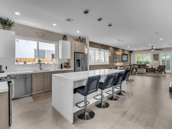 807 SW 7th Ave, Fort Lauderdale, FL 33315