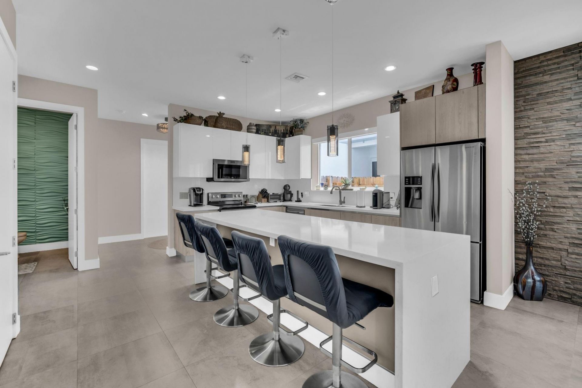 807 SW 7th Ave, Fort Lauderdale, FL 33315 Photo