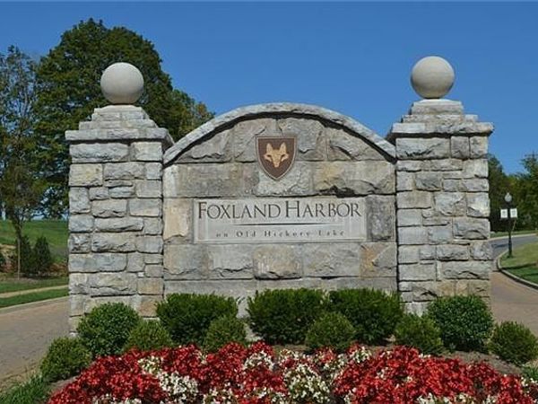 2040 Albatross Way, Gallatin, TN 37066