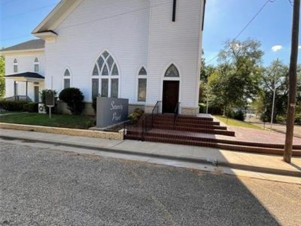 201 Carolina, Troup, TX 75789