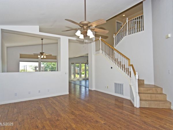 925 Sauvignon Court, Reno, NV 89506