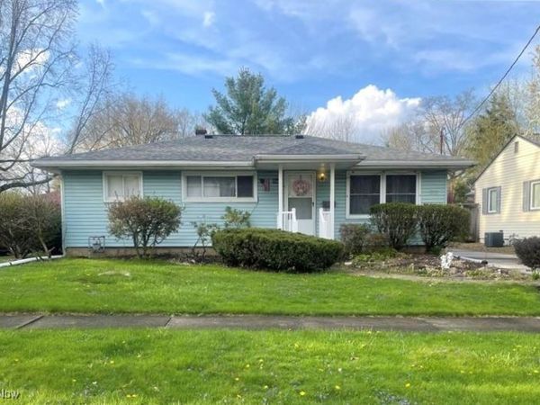 1166 Raymond Street NW, Warren, OH 44485