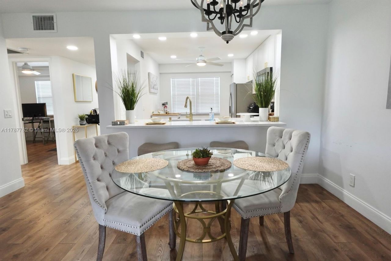 12500 SW 6th St, Unit 413N, Pembroke Pines, FL 33027 Main Photo